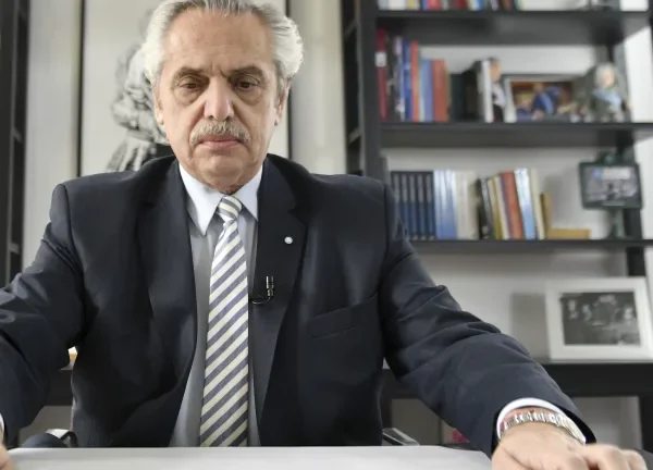 «Nunca podrán separarnos porque estás en mi alma»: el saludo de Alberto Fernández a su hijo en pascua