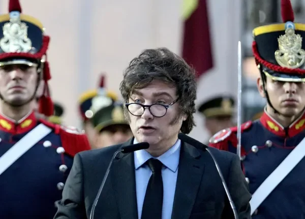 El Gobierno convocó a los gobernadores para una vigilia por el 9 de julio en Tucumán