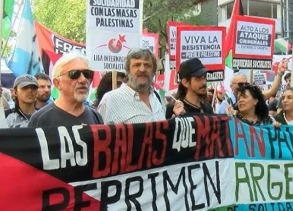 Movilización y represión: acto contra el genocidio en Gaza termina con detenido y heridos en Plaza de Mayo