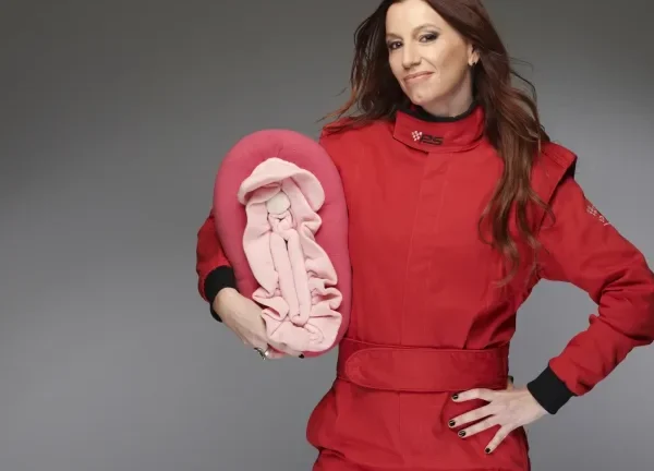 La Licenciada Cecilia Ce presenta su nuevo espectáculo: «Un ejercicio para soltarse el cinturón de inseguridad»